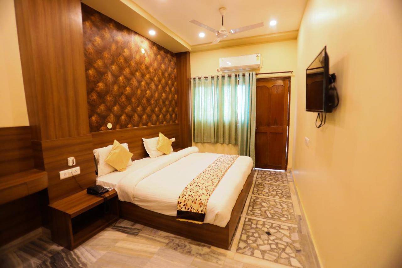 Hotel Vishwanath Varanasi Exteriör bild