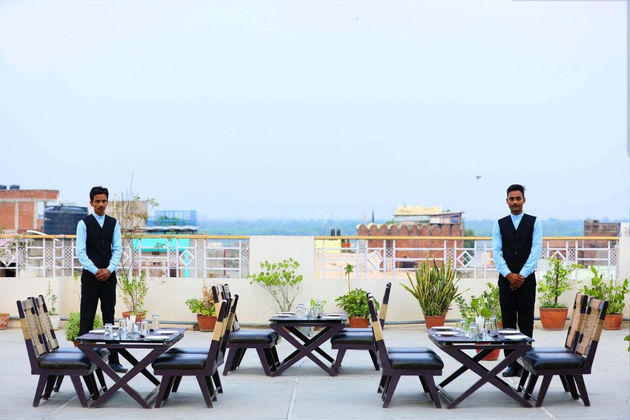 Hotel Vishwanath Varanasi Exteriör bild